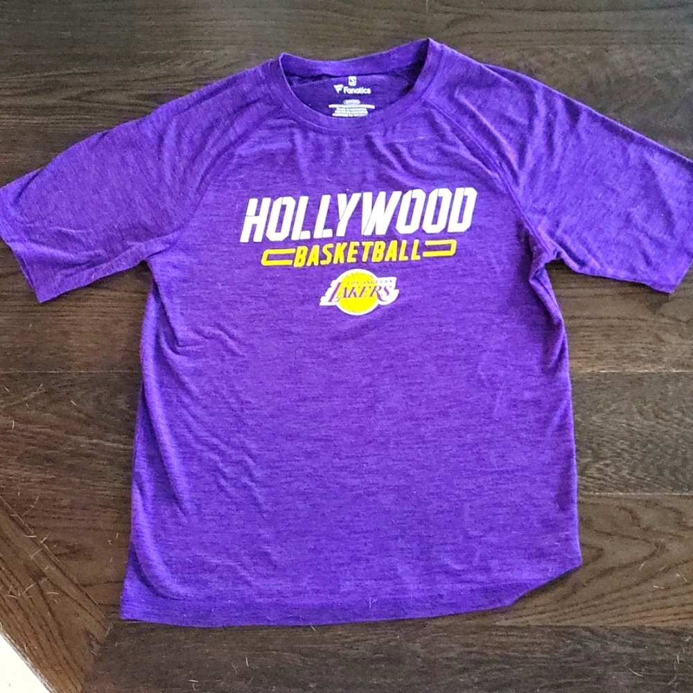 Mens adult small Fanatics Lakers T shirt